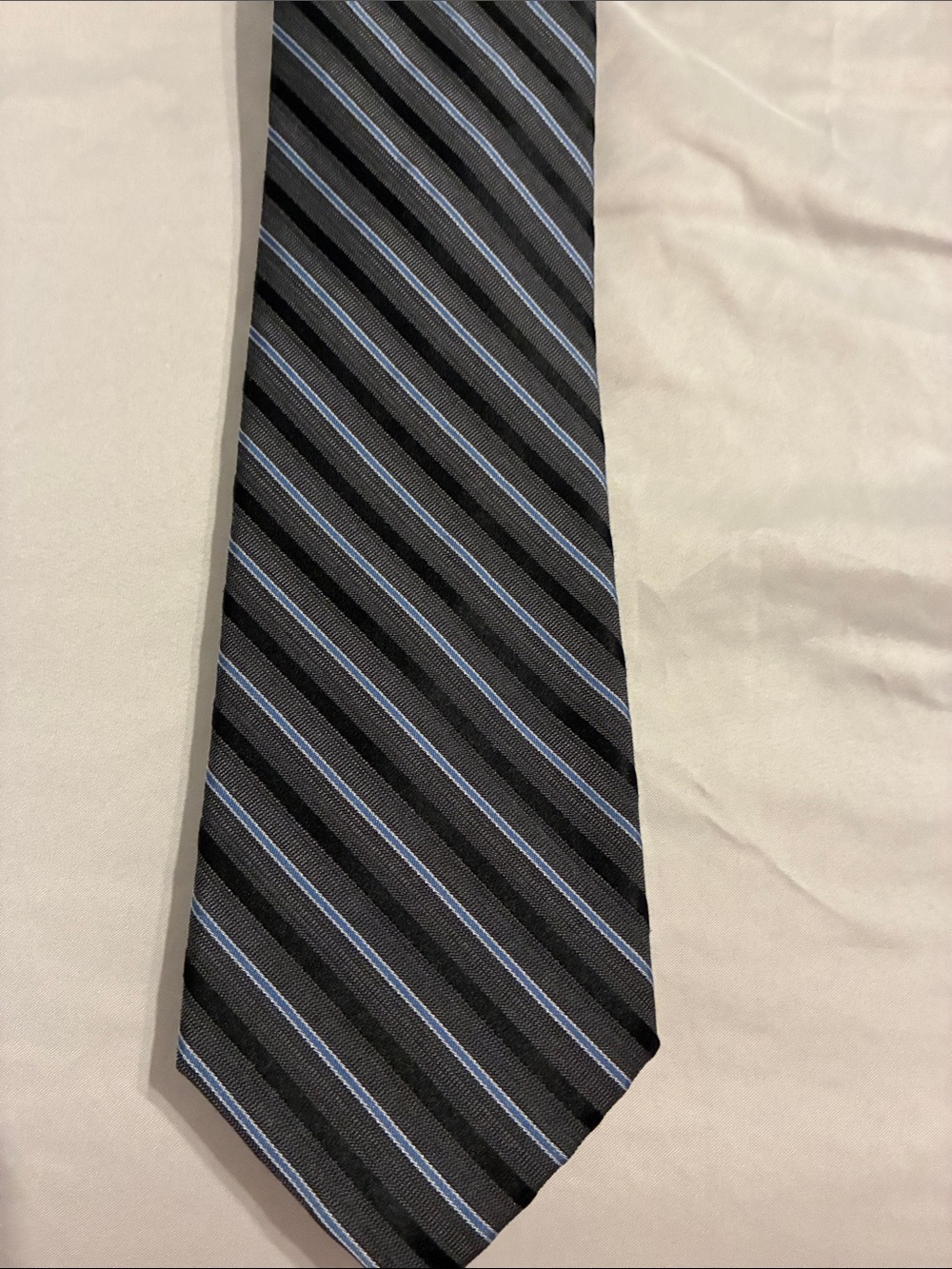 Kenneth Cole Awearness NWT Tie – Black, Gray & Blue Stripe (X‑Long)